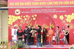 Chủ tịch nước hân hoan ngày Hội Lồng Tồng cùng bà con dân tộc Tày