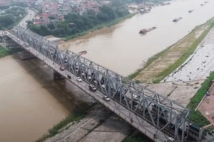 Đề xuất đầu tư 1.700 tỷ đồng xây cầu Đuống mới