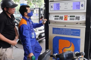 Yếu tố quyết định khiến giá xăng giảm vào hôm nay