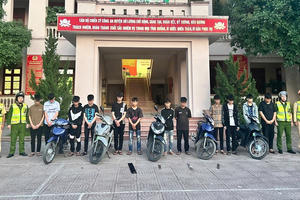 Triệu tập 13 đối tượng mang hung khí, gây mất ANTT tại Nghệ An