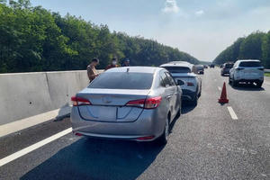 Va chạm liên hoàn 6 ô tô trên cao tốc Phan Thiết – Dầu Giây, kẹt xe 7km