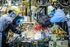 Ngành sản xuất tăng trưởng trở lại