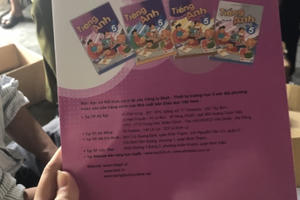 Tạm giữ 15.000 xuất bản phẩm và hơn 27.000 cuốn SGK không rõ nguồn gốc