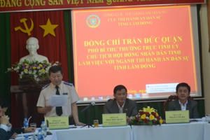 Phó Bí thư Thường trực Tỉnh ủy Trần Đức Quận làm việc với Cục thi hành án dân sự tỉnh Lâm Đồng