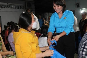 Đề xuất 200 tỷ đồng chăm lo Tết cho công nhân và người nghèo ở Bình Dương