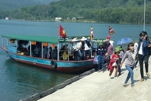 Tìm thấy thi thể nam du khách mất tích khi đi chùa Hương Tích