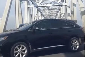 Phạt từ 300.000 đến 400.000 đồng với ô tô quay đầu trên cầu Chương Dương