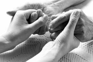 Rằm tháng 7 cúng cô hồn, nghĩ về lẽ tử sinh