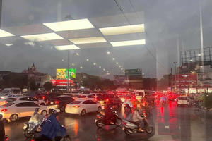 Nghệ An: Đăng ký mới hơn 100 ô tô/ngày