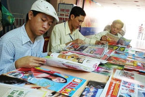 Điểm báo ngày 17/8/2016: 344 văn bản níu chân doanh nghiệp