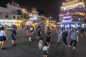 Hà Nội triển khai thêm một số tuyến phố đi bộ dịp cuối năm