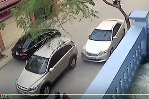 Vụ xe Camry tông chết 3 người: “Truy trách nhiệm” của chiếc xe màu đen