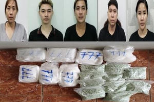 Tóm gọn nhóm đối tượng vận chuyển thuê 34kg ma túy qua biên giới