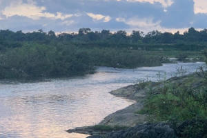 Hai chị em ruột đuối nước thương tâm ở sông Cồn Soi