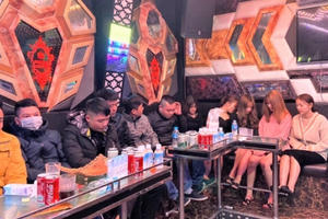 Hải Dương: Phát hiện 13 đối tượng sử dụng trái phép chất ma túy tại quán karaoke
