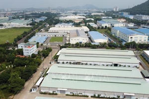 Tin kinh tế 6AM: Phó TGĐ IDV bị xử phạt hành chính; Phú Yên hướng tới đô thị số, xã hội số