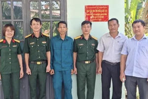 Đồng Nai: Trao căn nhà ấm tình quân dân đến đồng bào nghèo khó