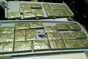 "Phát lộ" thêm số hàng khủng của "người vận chuyển" 28 bánh heroin và 8 kg ma túy "đá"