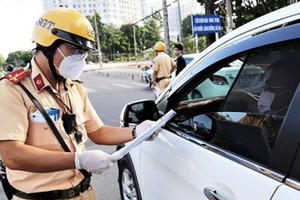 Vì sao nhiều lỗi vi phạm giao thông tăng rất nặng mức xử phạt?