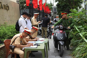 Công an TP Hà Nội khuyến cáo phụ huynh không giao xe máy cho con