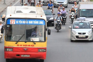 Xe bus, taxi ở Hà Nội được đề xuất hoạt động trở lại sau 3 tháng tạm dừng hoạt động