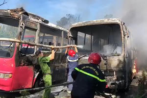 Thanh Hóa: Cháy lớn hàng loạt xe khách tại thị xã Nghi Sơn