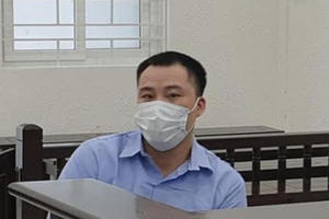 Vác dao ra chợ trả thù giúp bạn, thanh niên lĩnh án