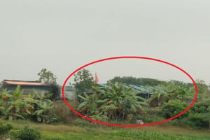 Hà Nội: Nhiều công trình xây dựng không phép trên bến bãi sông Hồng