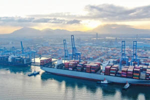 Đón cơ hội khi 3 cảng Việt Nam lọt Top 50 thế giới Đón cơ hội khi 3 cảng Việt Nam lọt Top 50 thế giới