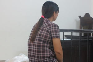 Hà Nội: U50 bán dâm giá 800.000 đồng kiêm luôn "tú bà"