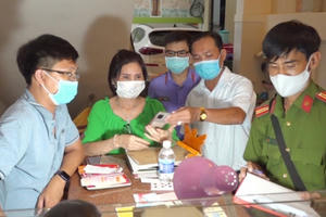 An Giang: Khởi tố, tạm giam nhóm đối tượng “Tổ chức cho người khác xuất cảnh trái phép”