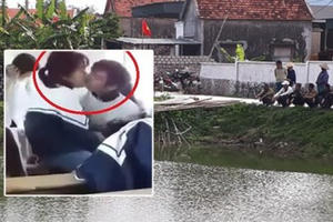 Hồi chuông cảnh báo từ vụ nữ sinh tự tử nghi do bị tung clip hôn bạn nam trong lớp Hồi chuông cảnh báo từ vụ nữ sinh tự tử nghi do bị tung clip hôn bạn nam trong lớp