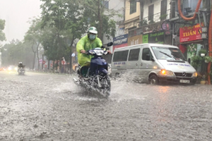 Miền Bắc chuẩn bị đón những đợt mưa lớn sau những ngày nắng nóng đỉnh điểm