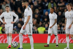 Hai "ông lớn" Real Madrid, Barcelona đã bị "đá" văng khỏi Giải Cup Nhà Vua