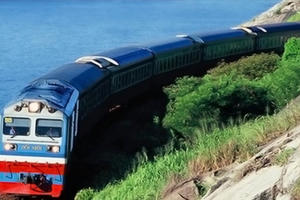 Đường sắt: Mới nhìn cây mà chưa thấy rừng?