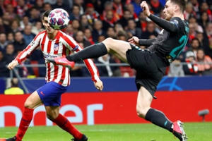 Atl.Madrid 1-0 Liverpool: Giữ vững tỷ số mong manh