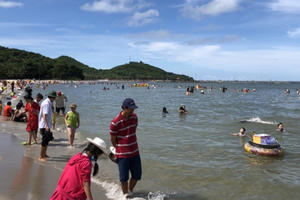 Kiên Giang: Hơn 290.000 lượt khách đến trong dịp nghỉ lễ 30/4 và 1/5