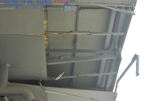 Điểm dừng xe buýt BRT 1.000 tỷ đồng ở Thủ đô thành nơi phóng uế