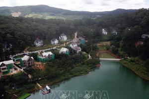 Cưỡng chế công trình xây dựng không phép tại Khu Du lịch quốc gia hồ Tuyền Lâm