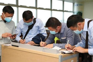 Sau kỳ nghỉ lễ, tất cả người dân quay lại Thủ đô phải khai báo y tế