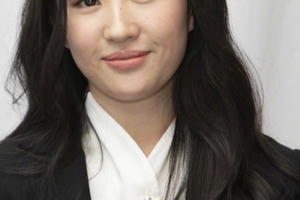 Lưu Diệc Phi khiến fan hoảng hồn vì lộ mặt chảy xệ, nhăn nheo