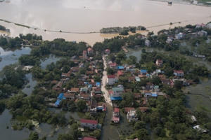 Bơi vào Chương Mỹ