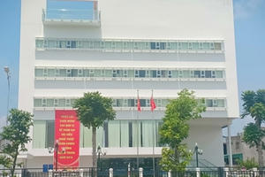 Quảng Ninh: Cán bộ phường Quang Trung và Giám đốc Công ty TNHH Thành Thảo đang "sát phạt" thì bị bắt quả tang