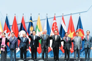 Trọng trách nâng tầm đất nước