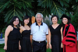 Đại gia Việt "nhà toàn con gái": Tài giỏi, chất lừ, cực bí ẩn!