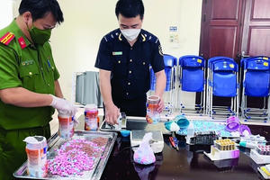 Vận chuyển trái phép ma tuý và vàng có dấu hiệu gia tăng ở tuyến hàng không