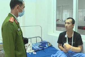 Đắk Lắk: Khởi tố đối tượng chém chủ nhà 16 nhát do mâu thuẫn