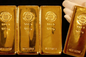 Giá vàng hôm nay 6/7: Giá vàng hưởng lợi từ đồng USD suy yếu