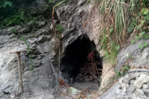 Hà Giang: Lực lượng chức năng ngày đêm canh giữ lò vàng trên núi Pá Phay