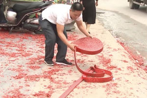 Chủ tịch Nguyễn Đức Chung chỉ đạo kiểm tra, xử lý vụ đốt pháo trong đám cưới ở Hà Nội